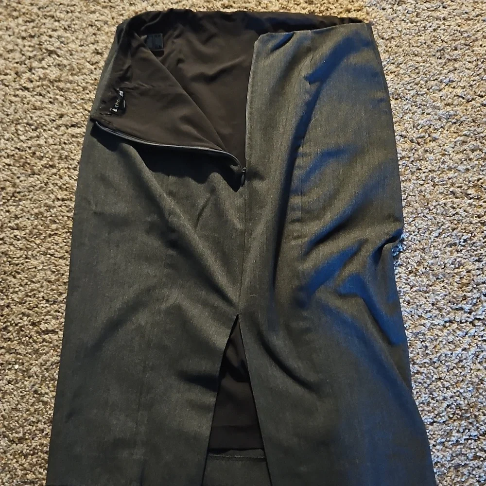 Express Classic Black Midi Skirt - Picture 3 of 3